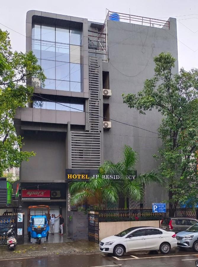 J R Residency Hotel Navi Mumbai Ngoại thất bức ảnh