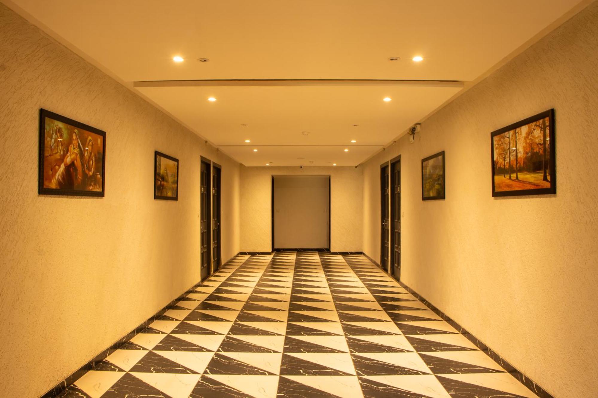J R Residency Hotel Navi Mumbai Ngoại thất bức ảnh